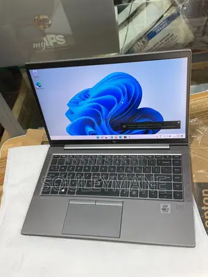 Nouveau Ordinateur portable HP ZBook 14 16GB Intel Core i7 SSD 512GB