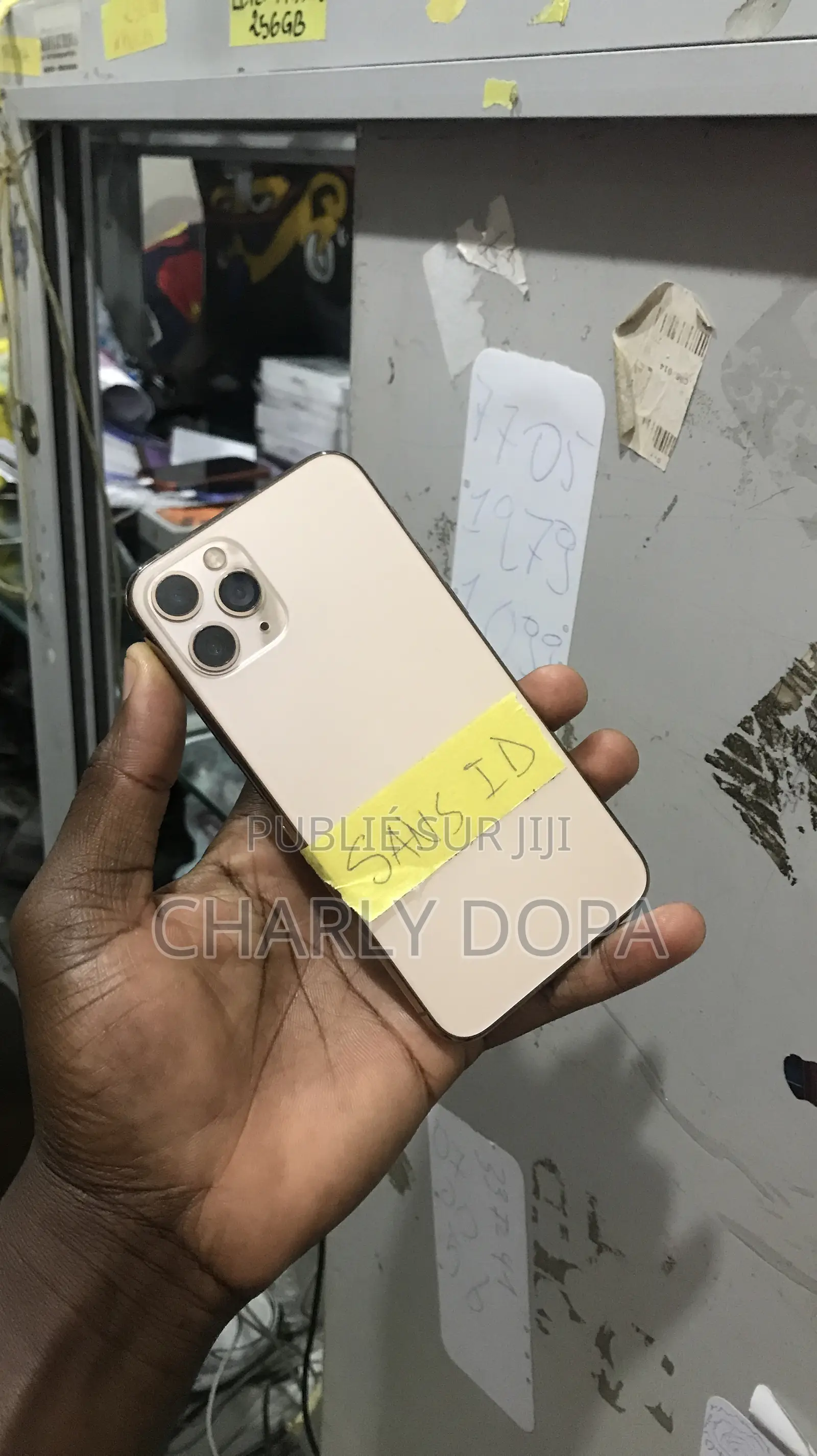 Apple iPhone 11 Pro 64 GB Doré