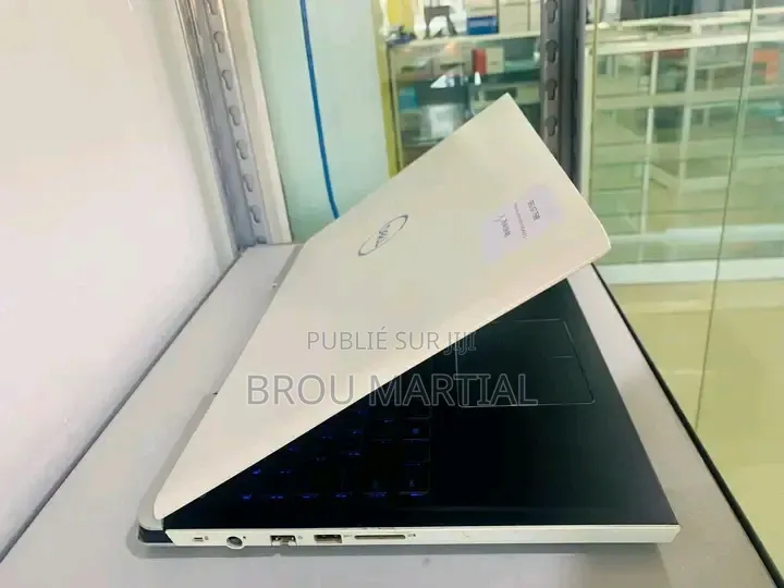 Nouveau Ordinateur de bureau HP 200 G4 8GB Intel Core i5 HDD 256GB