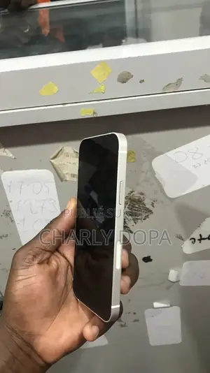 Apple iPhone 12 64 GB Blanc