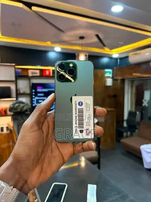 Nouveau Apple iPhone 13 Pro 256 GB Vert