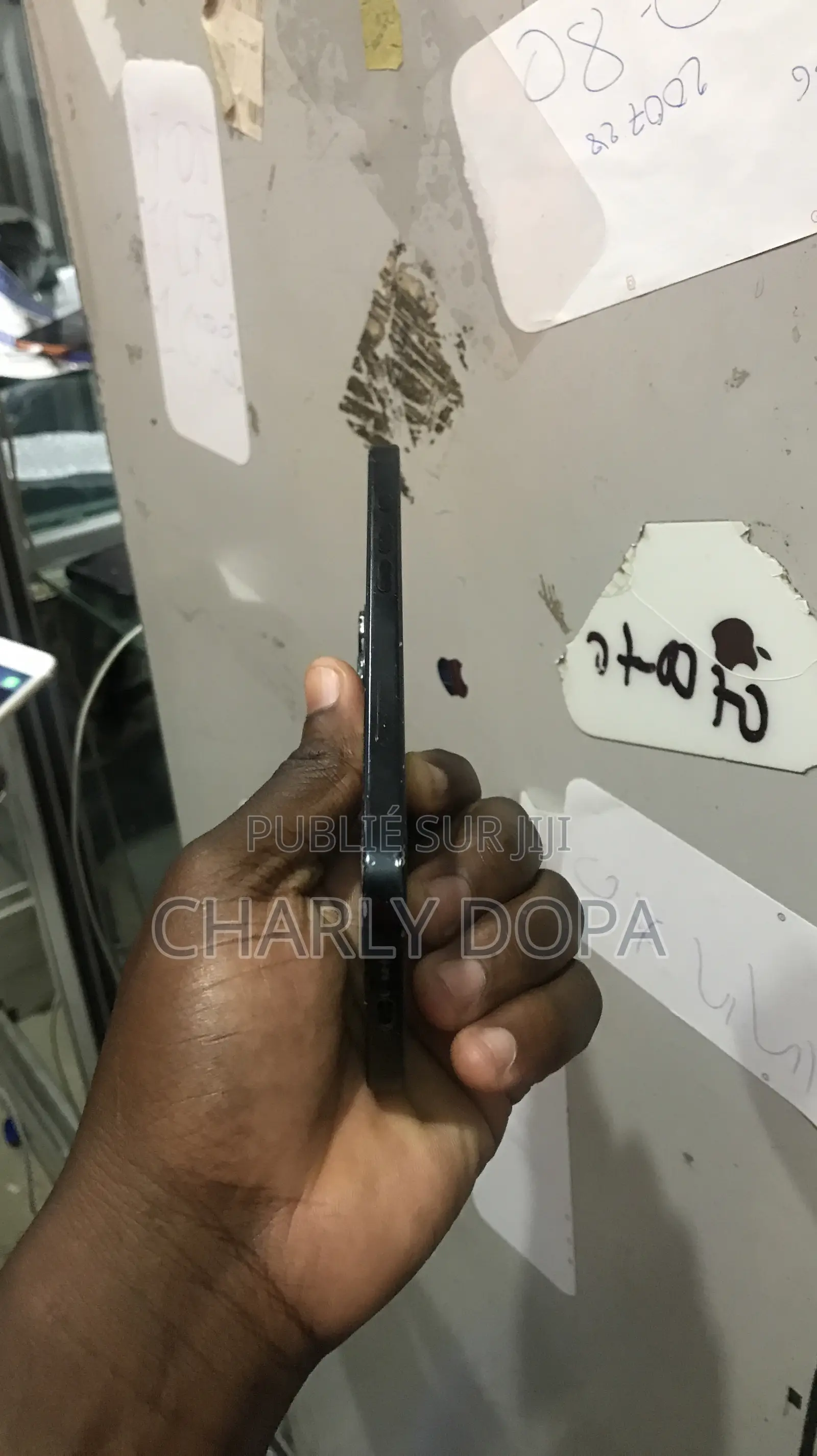 Apple iPhone 16 128 GB Noir