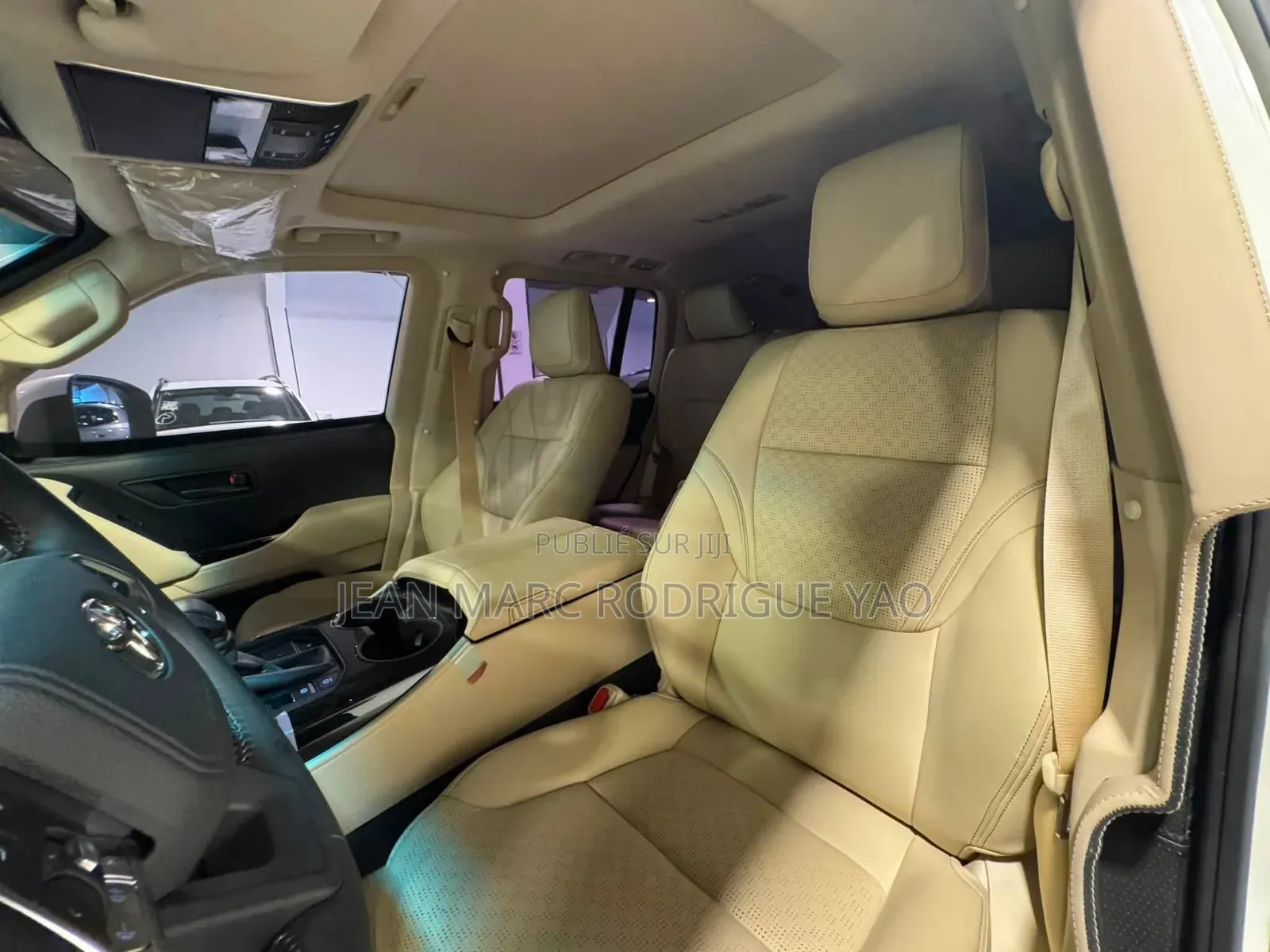 Nouveau Toyota Land Cruiser 2025 Blanc cassé