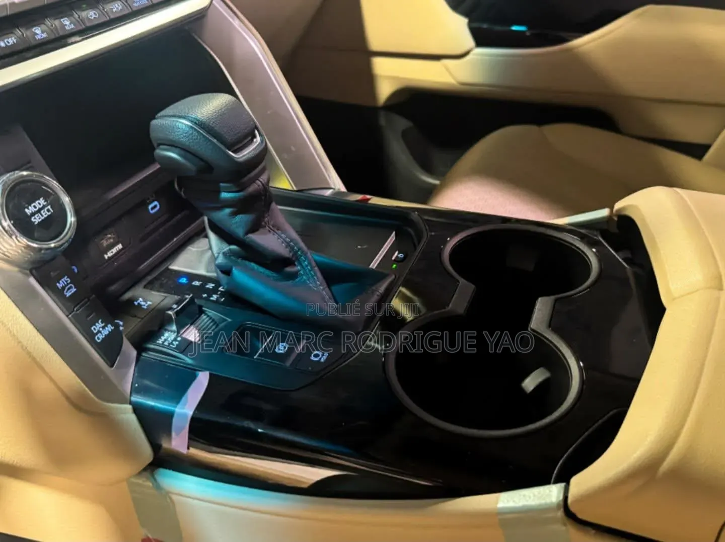 Nouveau Toyota Land Cruiser 2025 Blanc cassé
