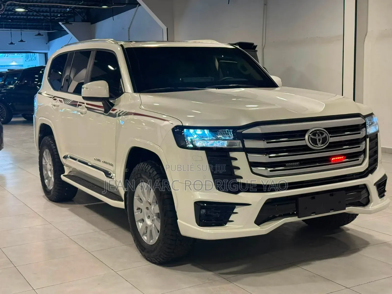 Nouveau Toyota Land Cruiser 2025 Blanc cassé