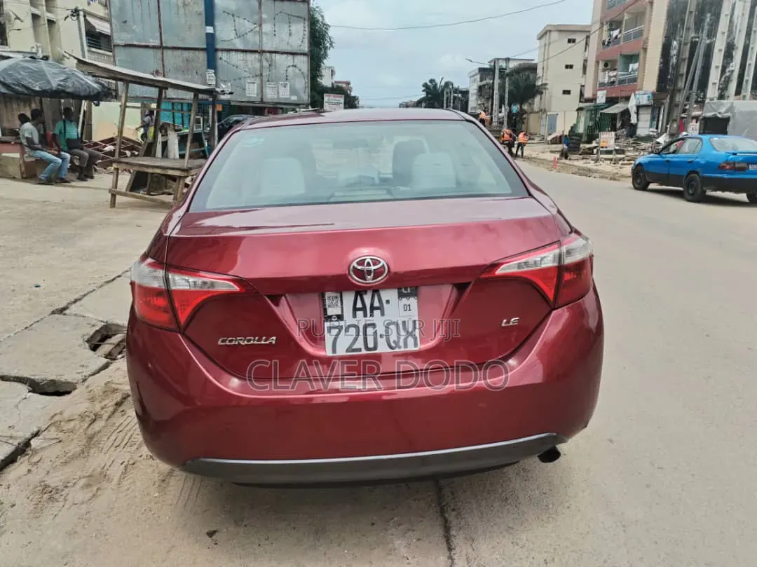 Toyota Corolla 2017 Rouge