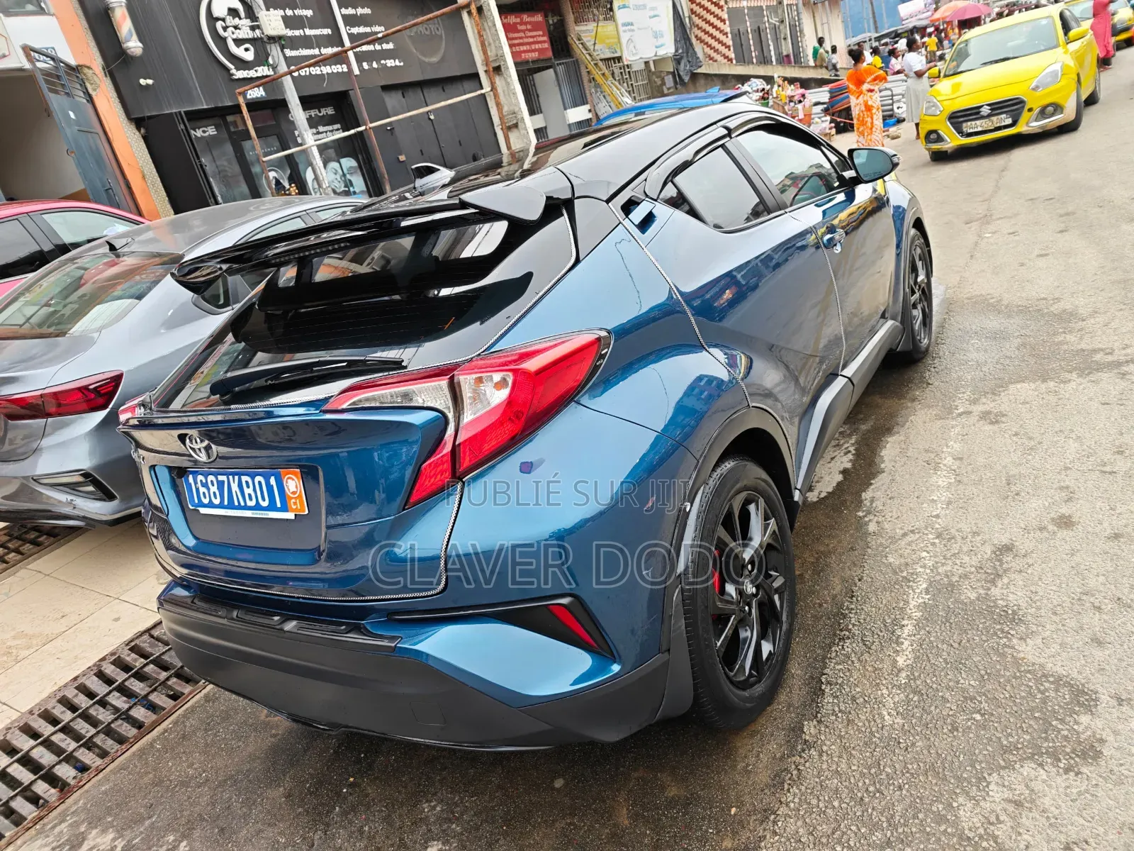 Toyota C-HR 2018 Bleu