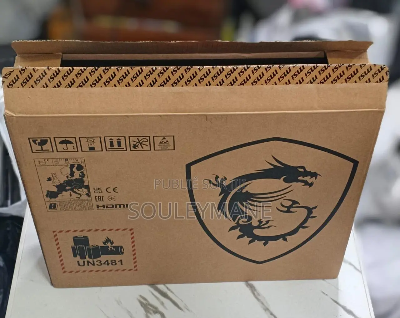 Nouveau MSI Raider 18 HX AI A2XW 64GB Intel Core i9 SSD 2T