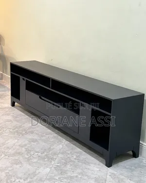 C'est Une Meuble TV Très Épuré Et Moderne
