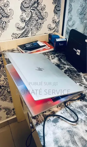 Nouveau Ordinateur de bureau HP 200 G4 32GB Intel Core i9 HDD 512GB