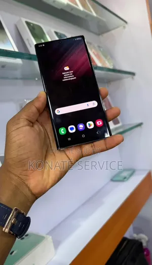 Nouveau Samsung Galaxy S22 Ultra 5G 512 GB Autre