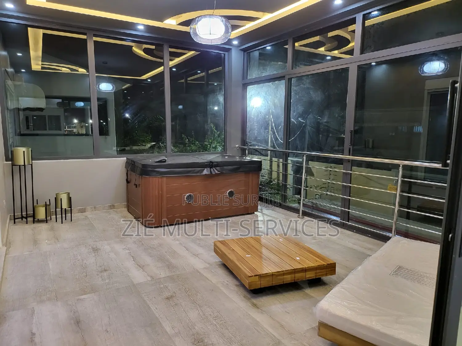 Furnished 10chbre Duplex dans Zié Multi-Services, Grand-Bassam