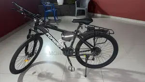 Vélo, Très Bonne Qualité Pour Toute Négociations. Venez en Privé.