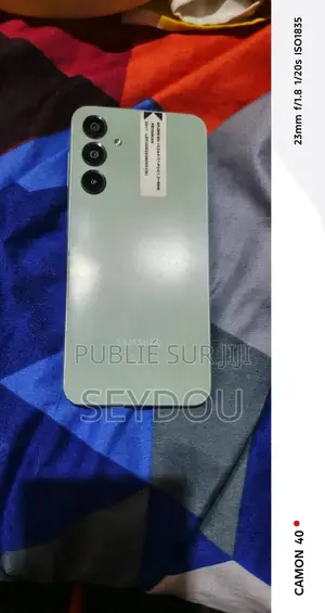 Nouveau Tecno Camon 40 256 GB Vert
