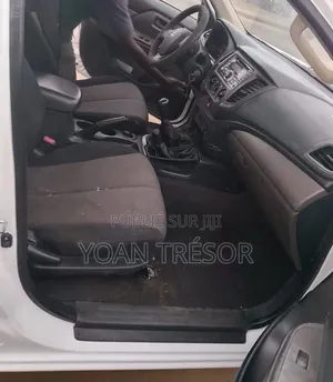 Mitsubishi L200 2019 Blanc