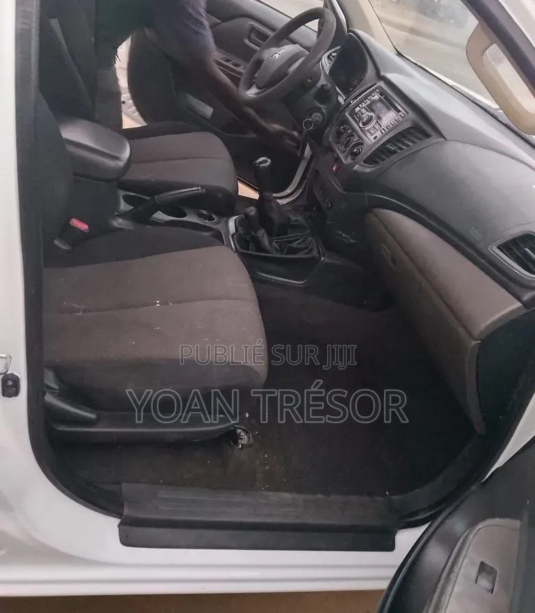 Mitsubishi L200 2019 Blanc