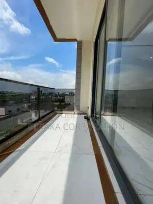 12chbre Blocs d'appartements dans Beraka Corporation, Cocody à Vendre