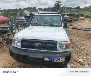 Toyota Land Cruiser 2012 Blanc