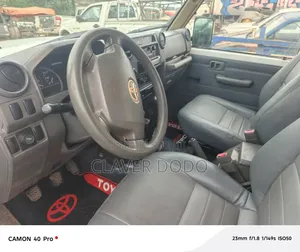 Toyota Land Cruiser 2012 Blanc