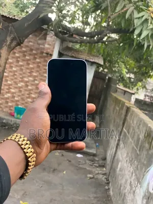 Nouveau Apple iPhone 15 256 GB Noir