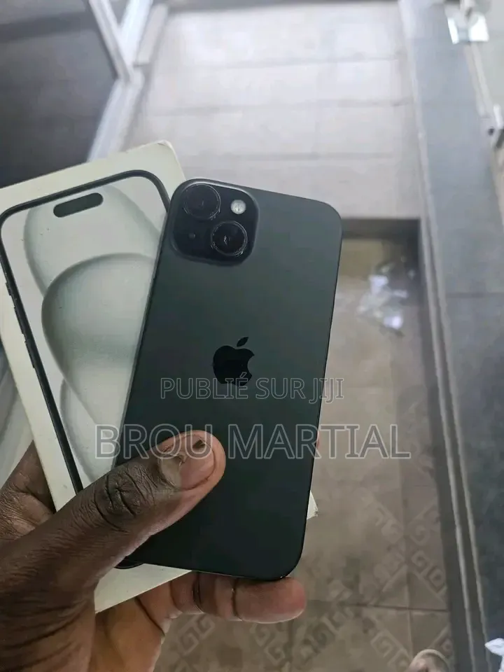 Nouveau Apple iPhone 15 256 GB Noir