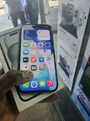 Nouveau Apple iPhone 15 256 GB Noir