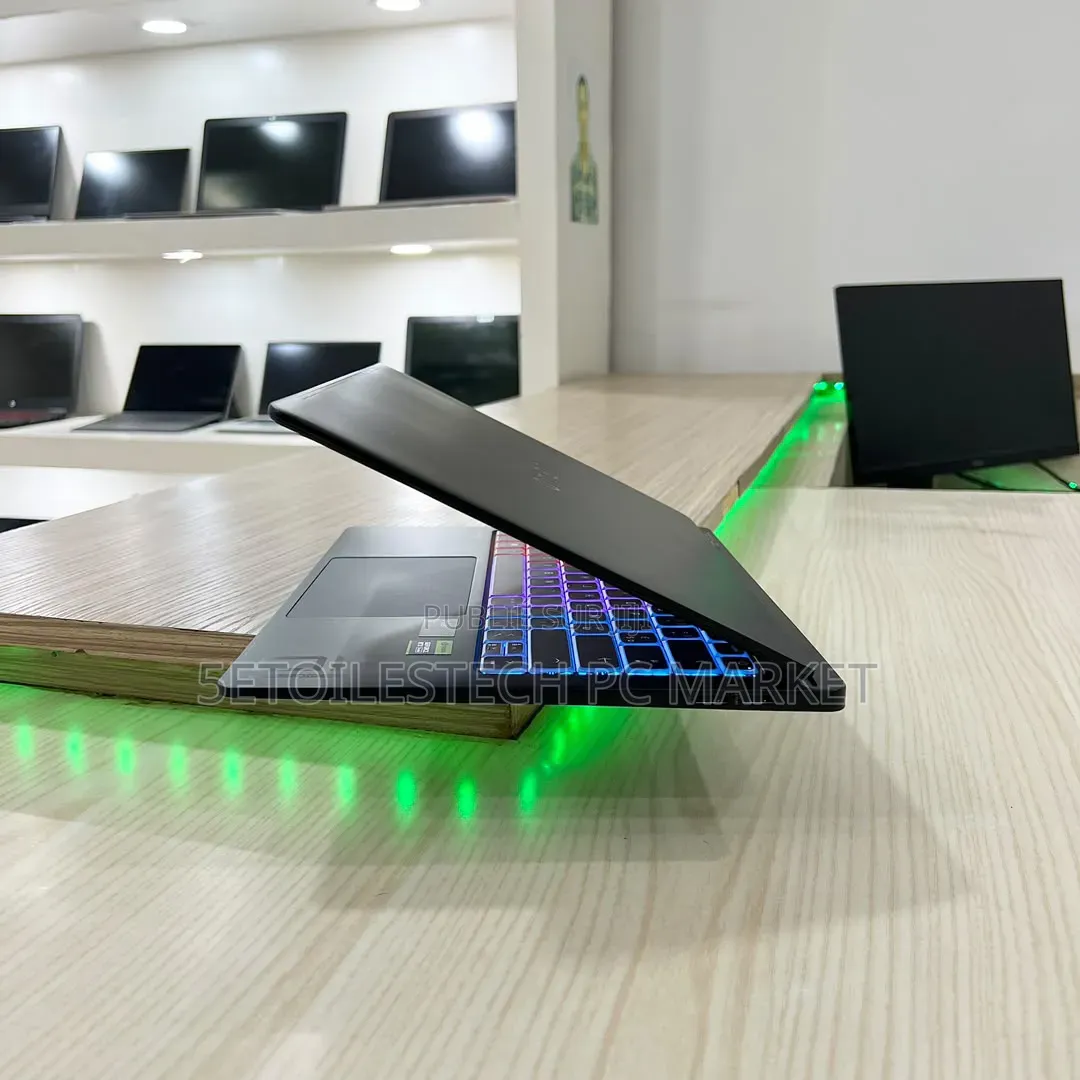 Nouveau Ordinateur portable HP Omen Pro 32GB Intel Core Ultra 9 SSD 1T