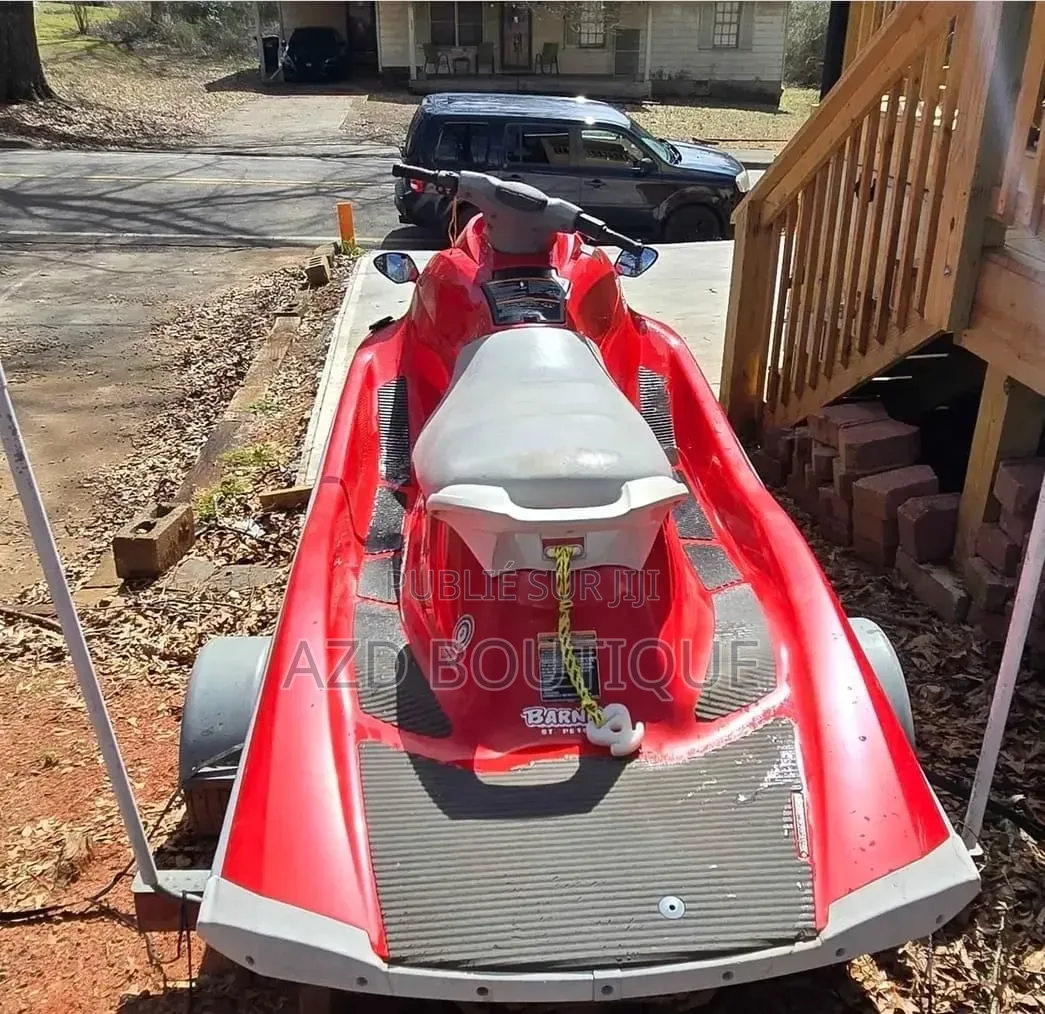 Jet Ski 4 Temps De 110 Chevaux