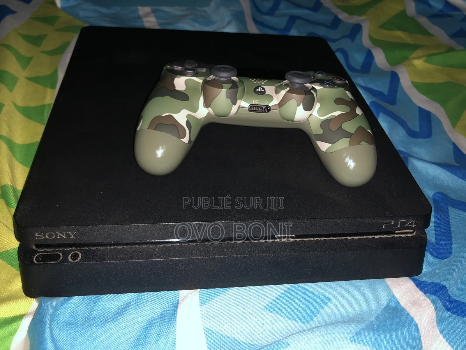 PS4 D’occasion en Excellent État – Non Cracker + 1 Manette