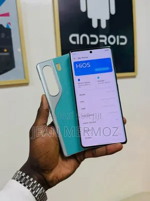 Nouveau Tecno Camon 40 256 GB Bleu