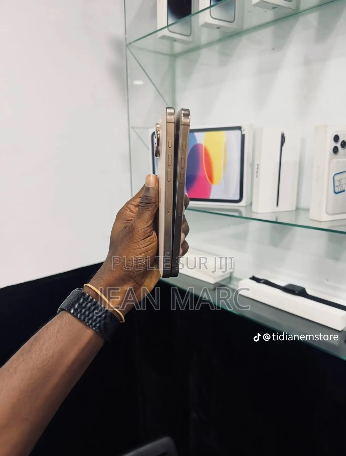Nouveau Apple iPhone 16 Pro Max 256 GB Argenté