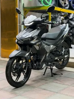 Nouveau Autre 2026 Gris