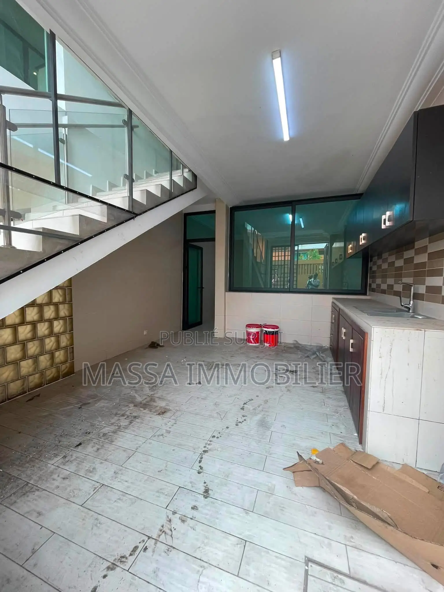 7chbre Villa dans Massa Immobilier, Cocody à Louer