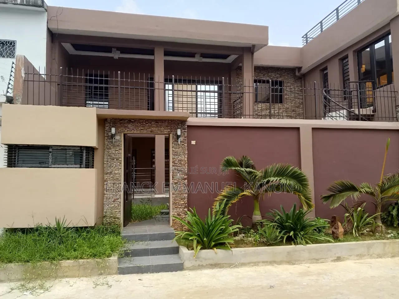 Meublé 6chbre Villa dans Appartement Ideal, Cocody à Vendre