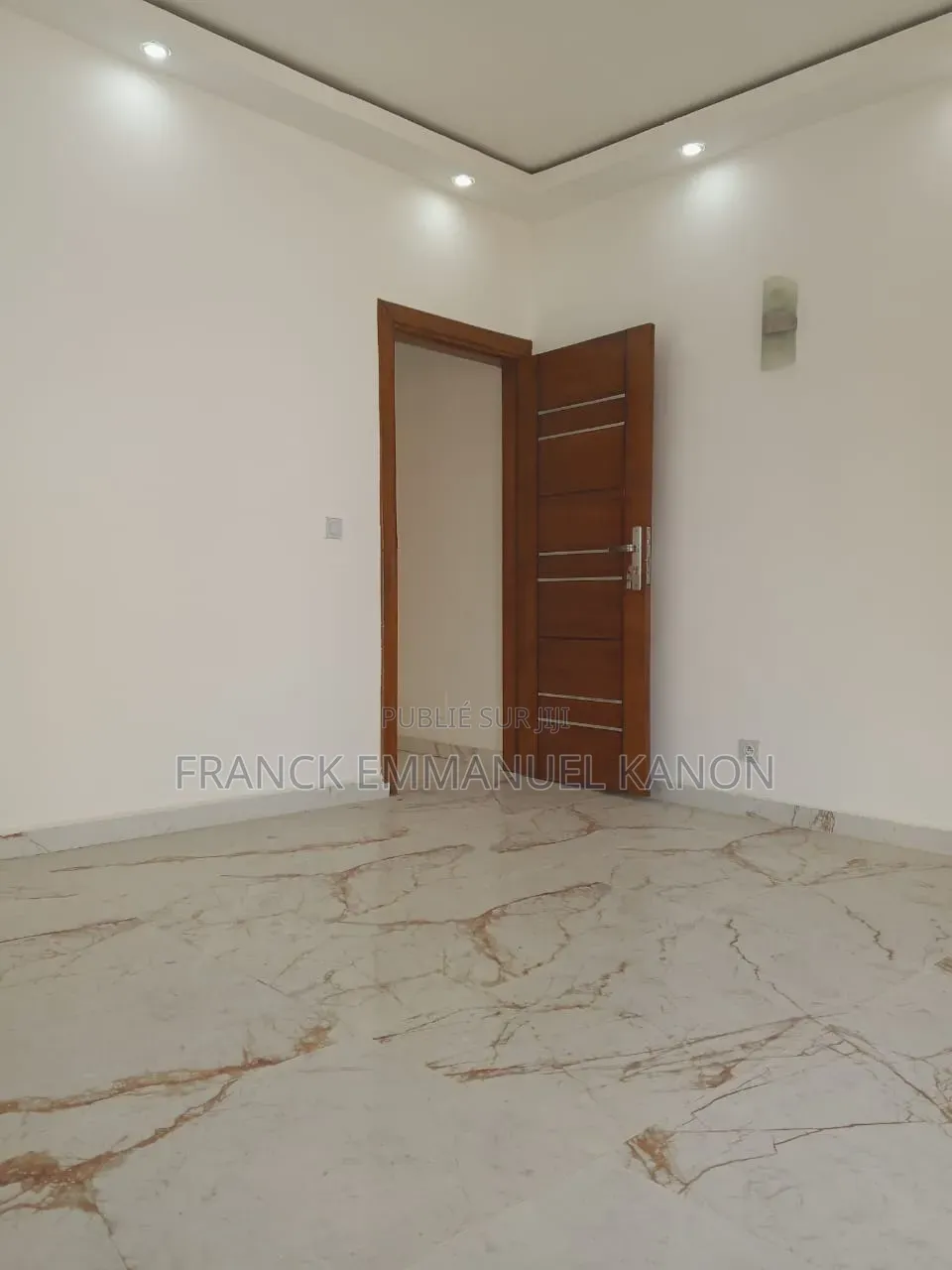 Meublé 6chbre Villa dans Appartement Ideal, Cocody à Vendre
