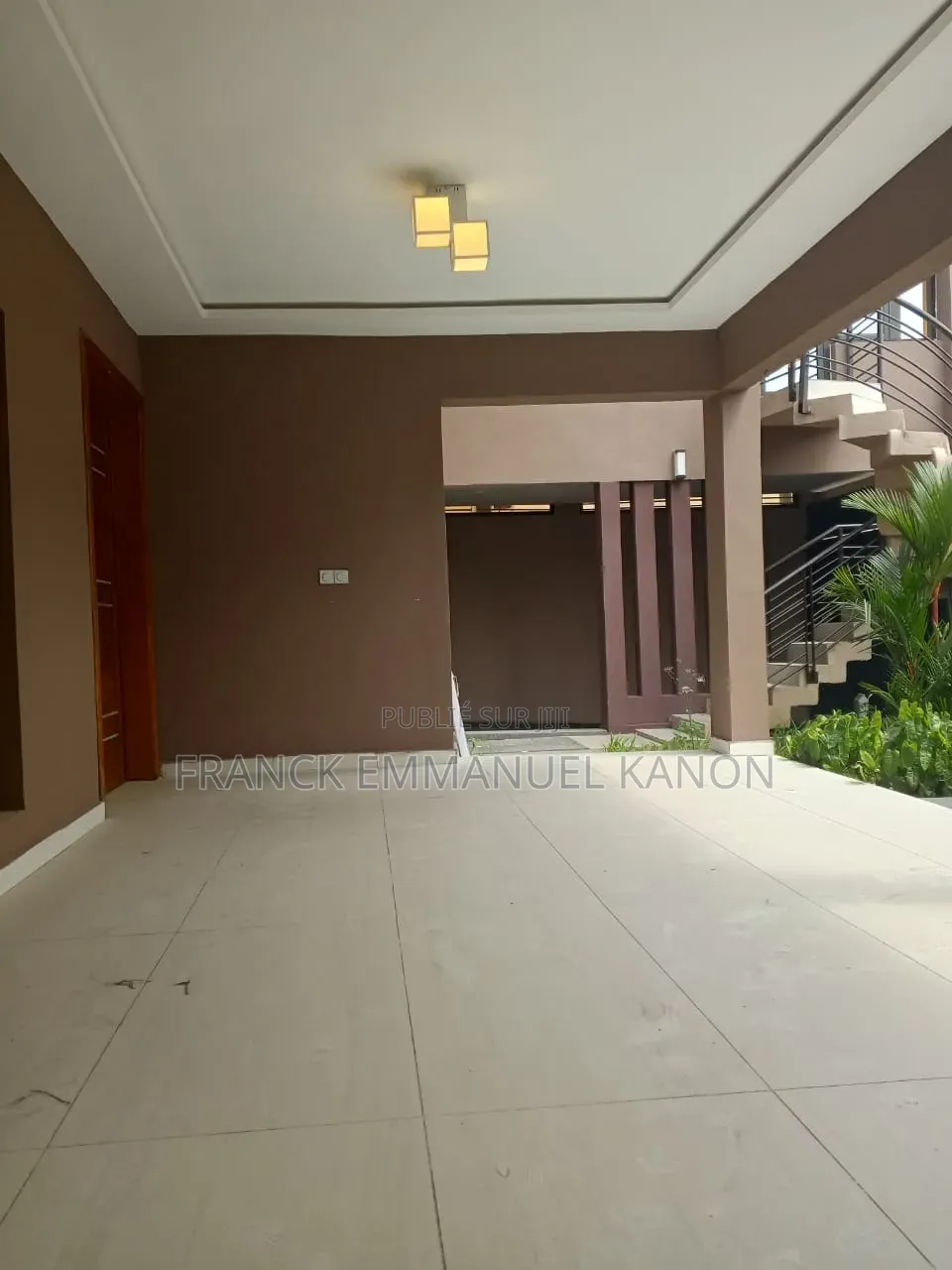 Meublé 6chbre Villa dans Appartement Ideal, Cocody à Vendre