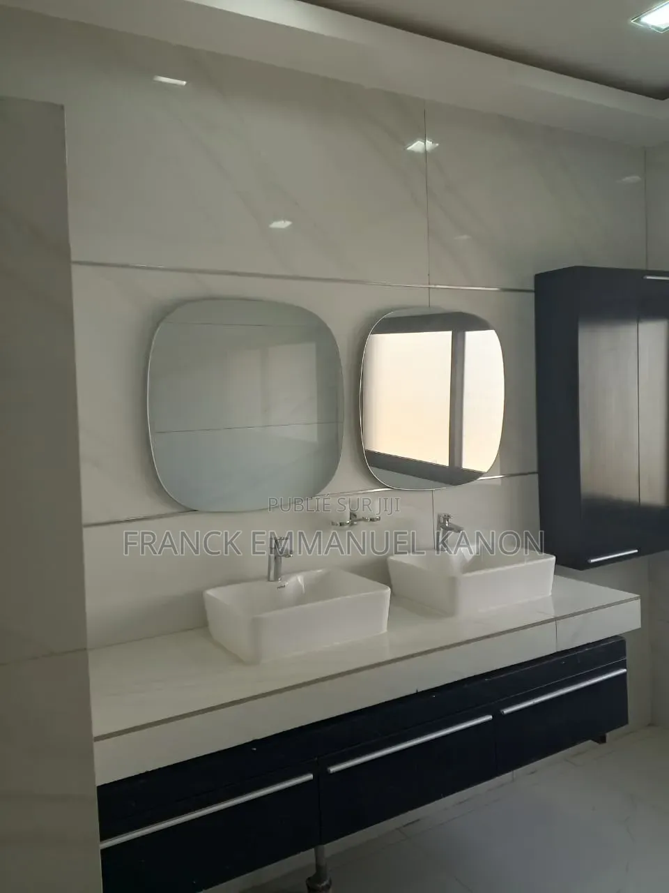 Meublé 6chbre Villa dans Appartement Ideal, Cocody à Vendre