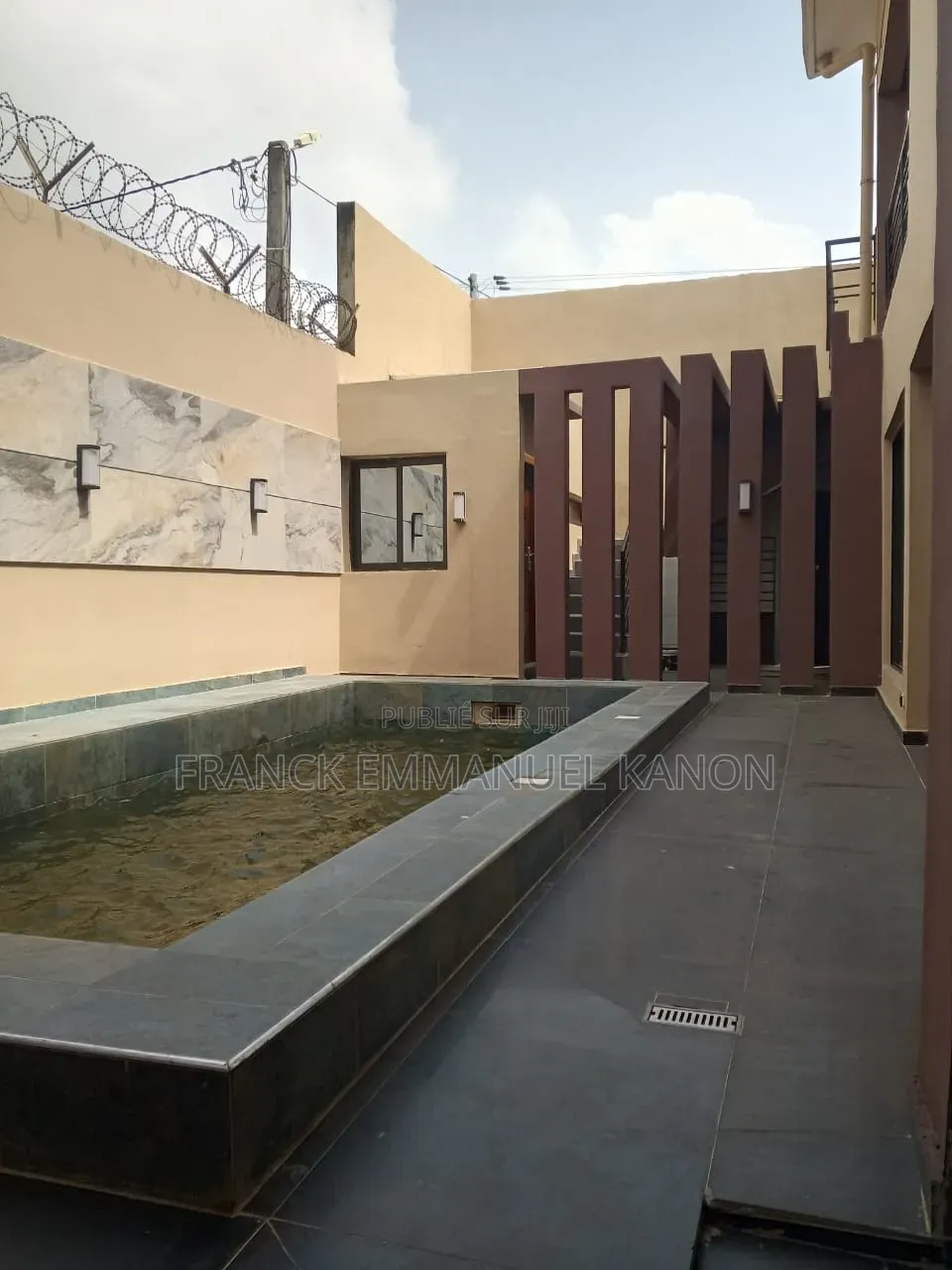 Meublé 6chbre Villa dans Appartement Ideal, Cocody à Vendre
