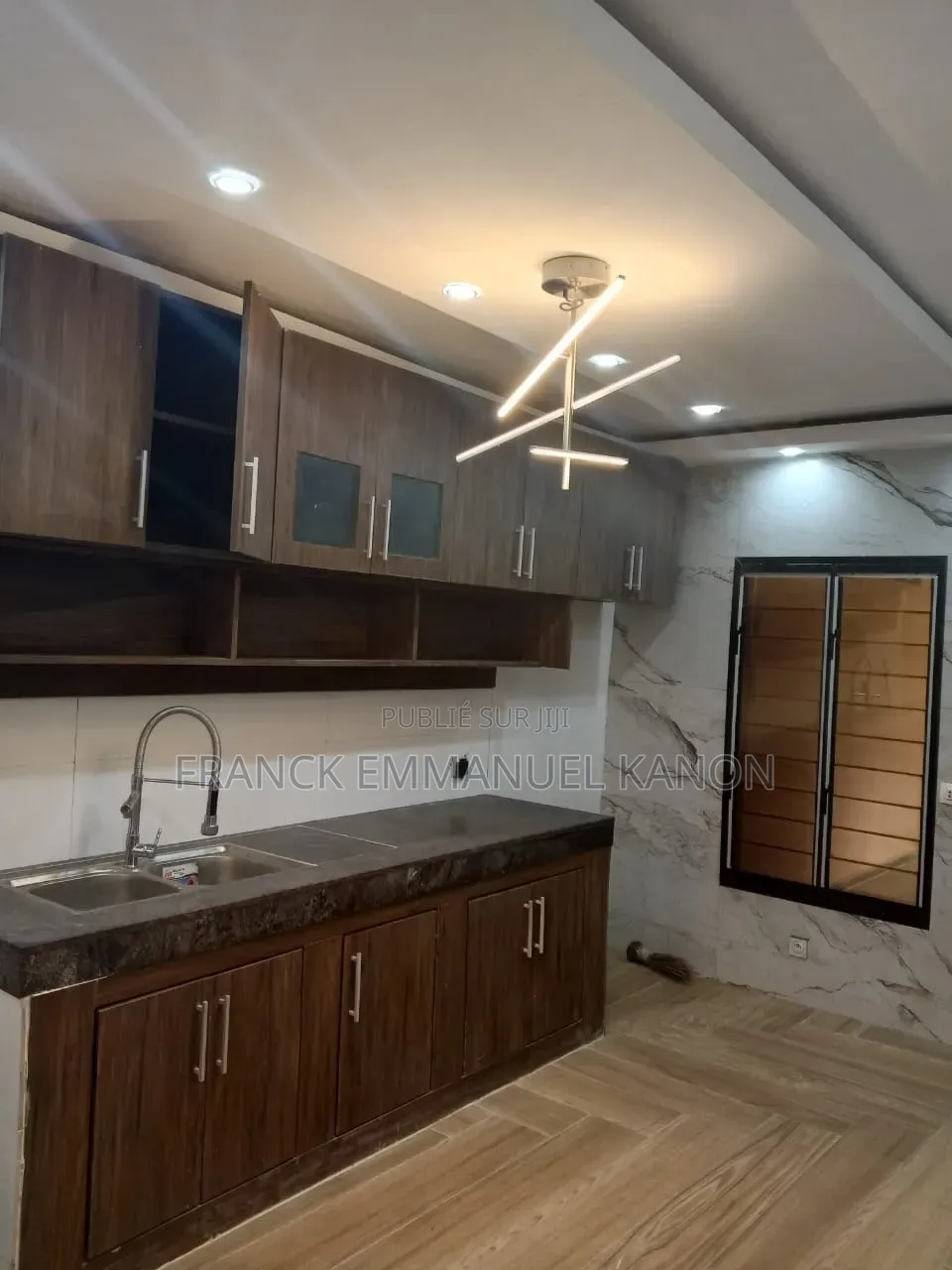Meublé 6chbre Villa dans Appartement Ideal, Cocody à Vendre