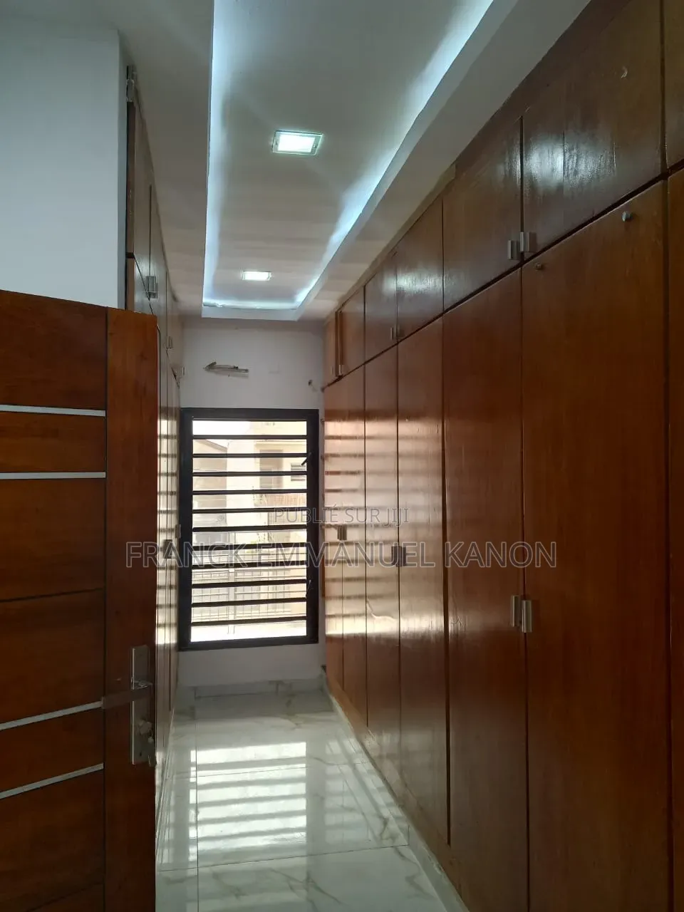 Meublé 6chbre Villa dans Appartement Ideal, Cocody à Vendre