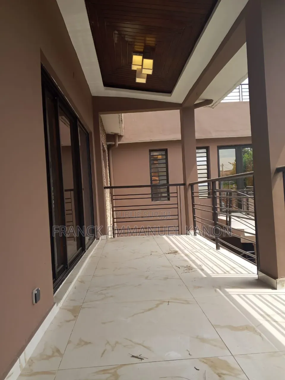 Meublé 6chbre Villa dans Appartement Ideal, Cocody à Vendre