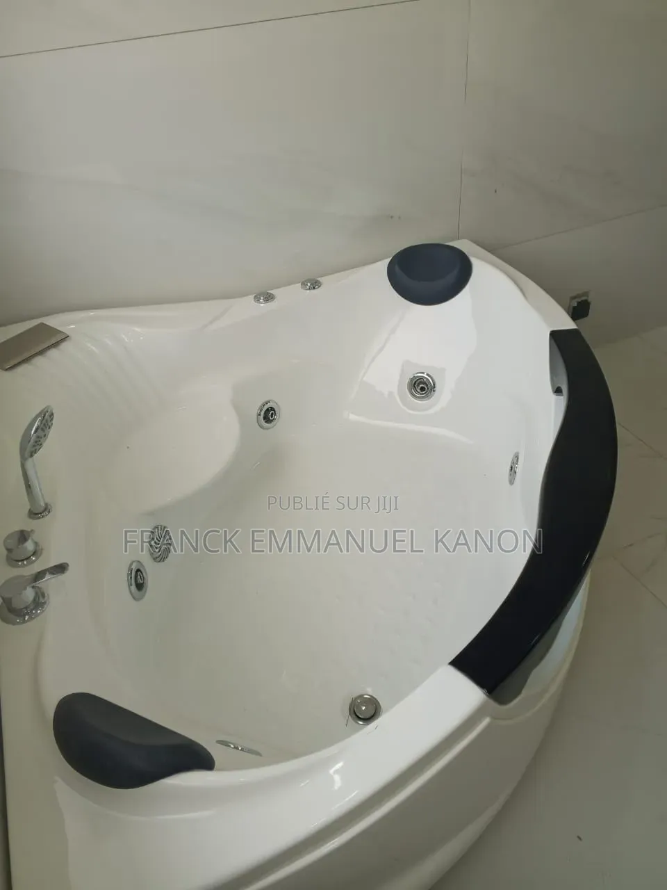 Meublé 6chbre Villa dans Appartement Ideal, Cocody à Vendre