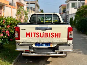 Mitsubishi L200 2022 Blanc