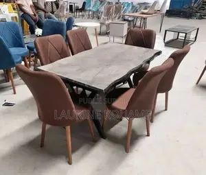 Table À Manger