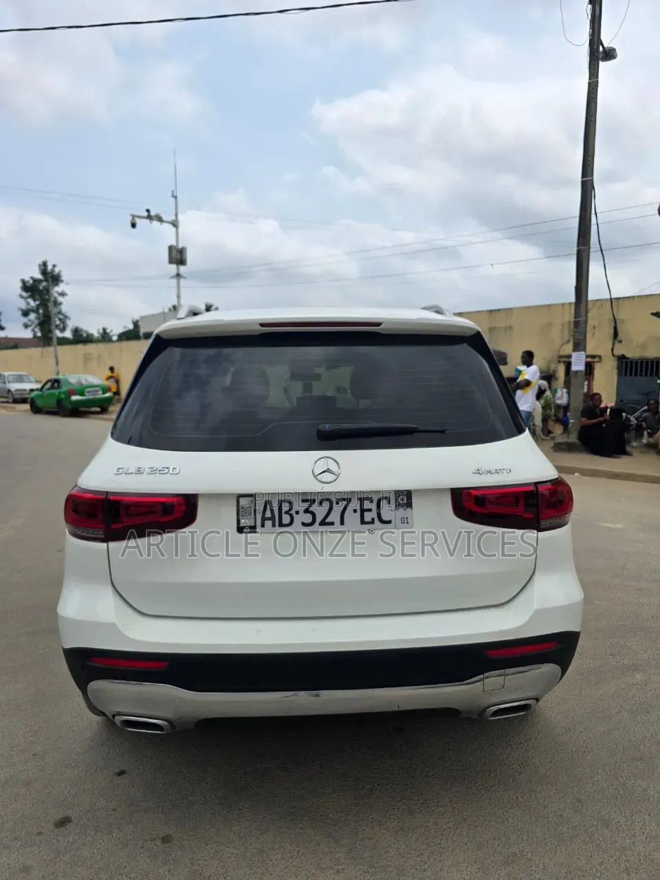 Mercedes-Benz GLB-Class 2024 Blanc