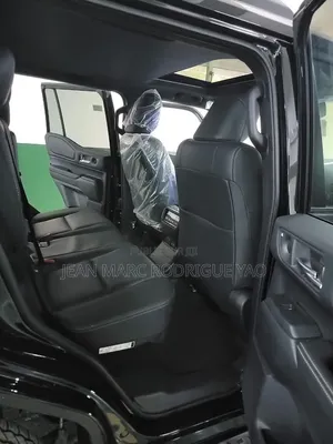 Nouveau Toyota Land Cruiser Prado 2025 Noir