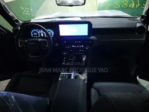 Nouveau Toyota Land Cruiser Prado 2025 Noir