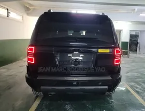 Nouveau Toyota Land Cruiser Prado 2025 Noir