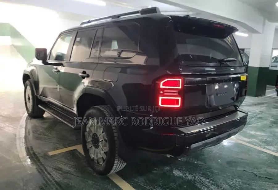 Nouveau Toyota Land Cruiser Prado 2025 Noir