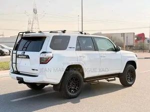 Toyota 4-Runner 2019 Blanc cassé